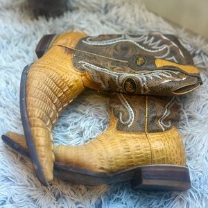 Rodeo Men's Western Boots in Yellow and Brown